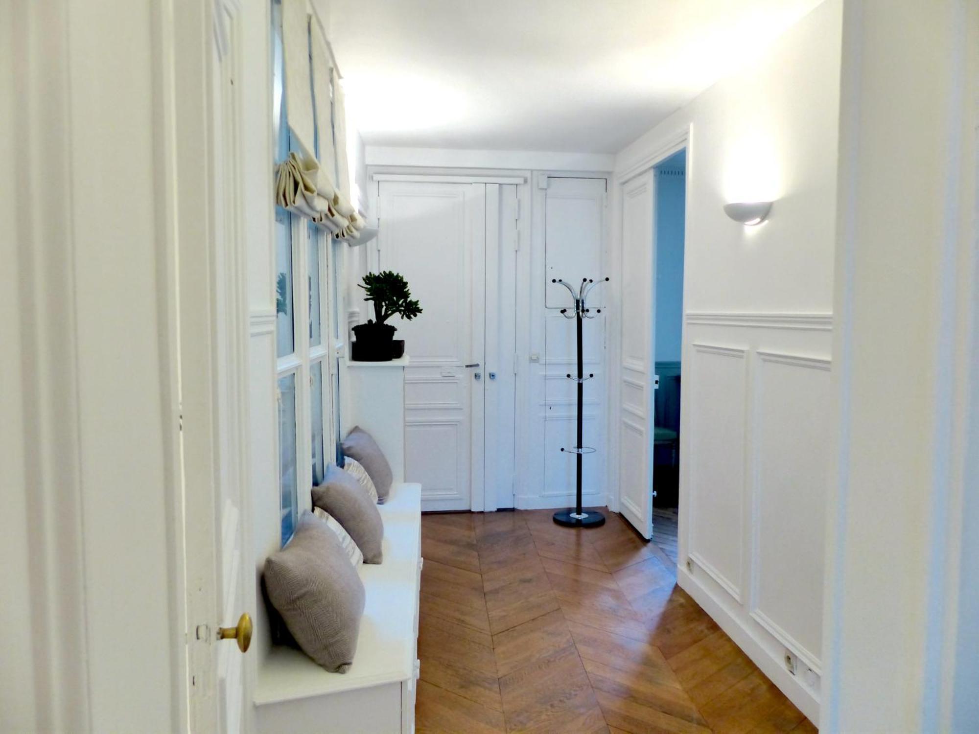 Apartamento Marvellous Sunbathed 3Br At The Heart Of París Exterior foto